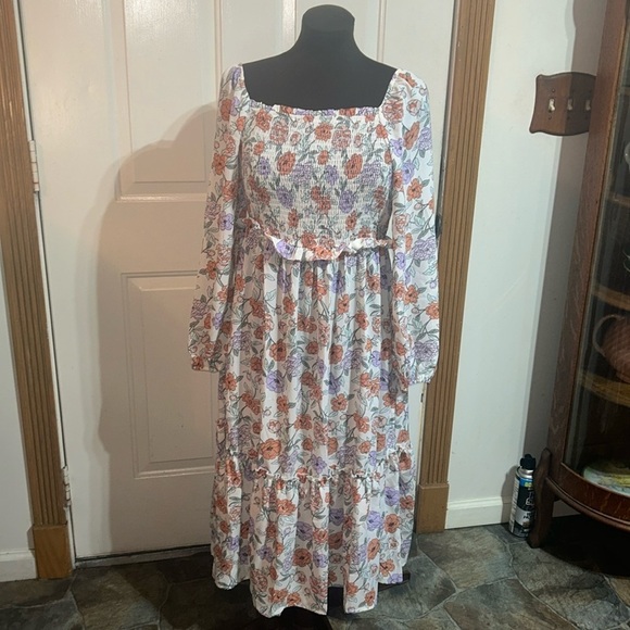 Floral Smocked Square Neck Long Sleeve Dress Size Medium - Picture 2 of 3